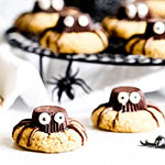 Spooky spider cookies